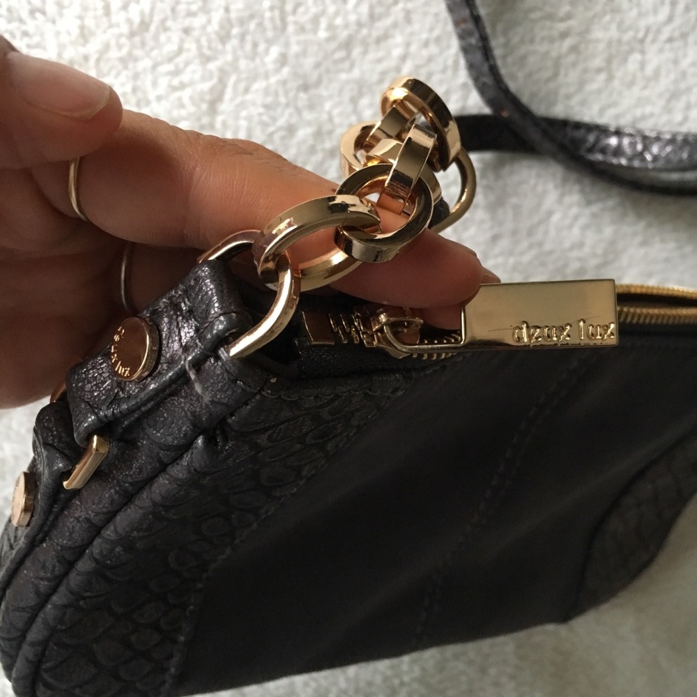 Deux Lux cross body bag - Picture 4 of 8
